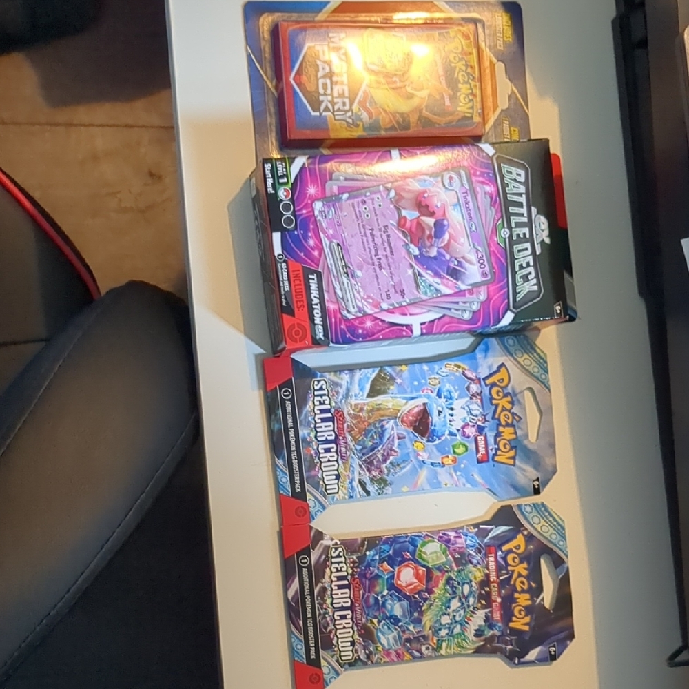 Pokemon Trading Card Game Bundle - Picture 1 of 5